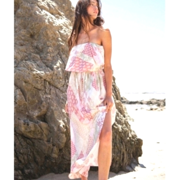 Strapless Maxi Dress✨️ - Picture 2 of 4